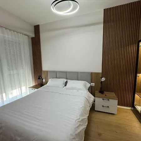 Center Boulevard Apartmán Tirana