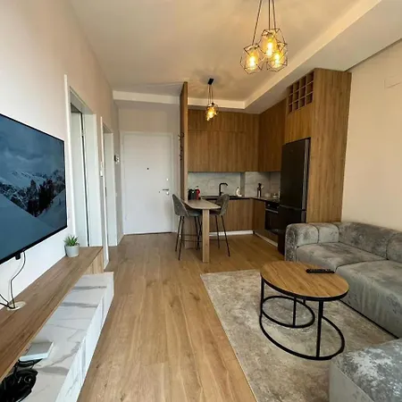 Center Boulevard 티라나